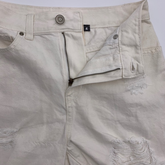 Ripped Jeans Shorts Off White - Picture 4 of 5
